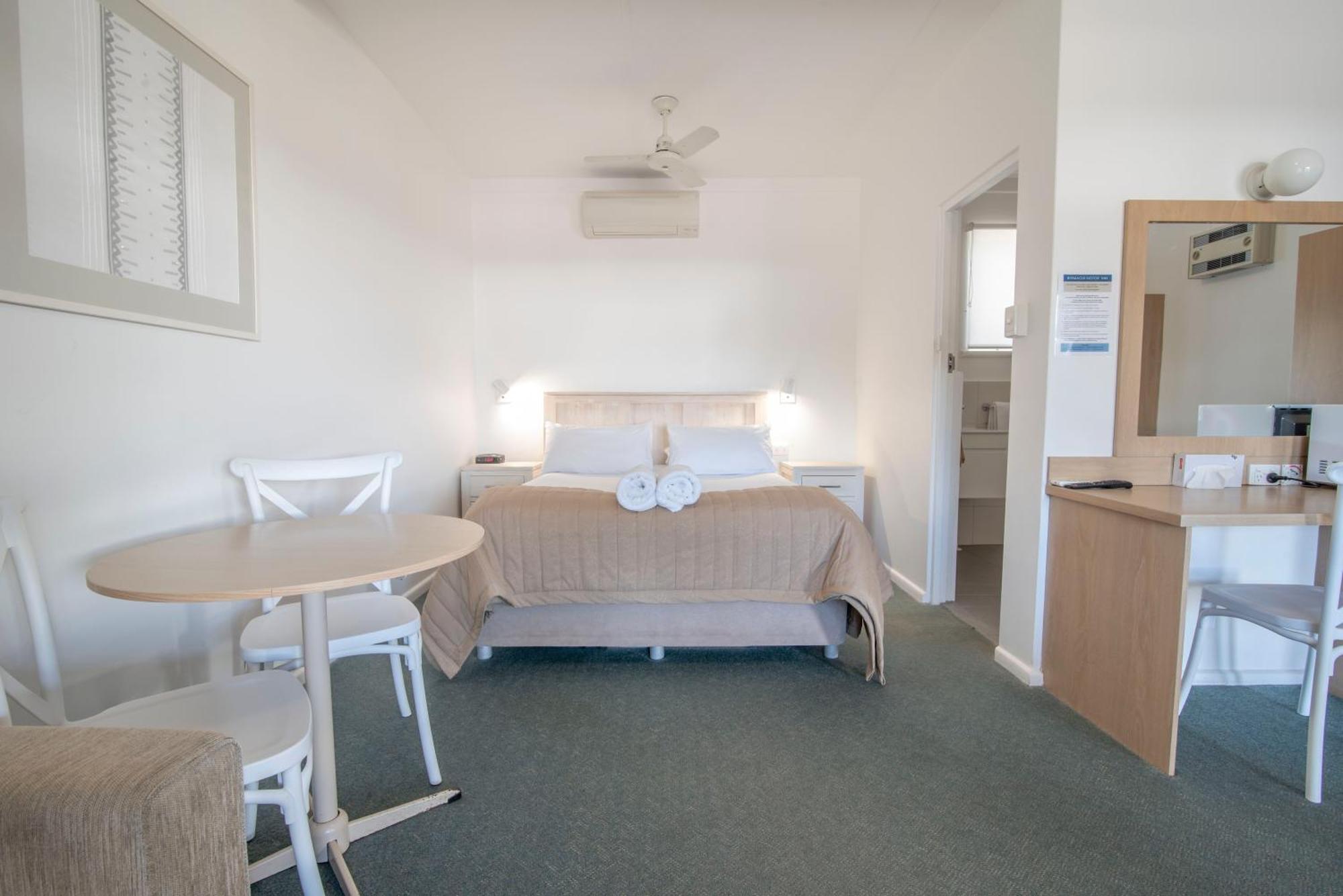 Bermagui Motor Inn Room photo